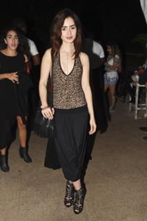 Lily Collins feet photo thumbnail