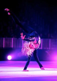 Nastia Liukin feet photo thumbnail