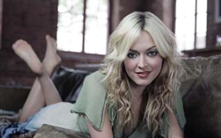 Fearne Cotton feet photo thumbnail