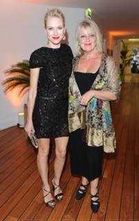 Naomi Watts feet photo thumbnail