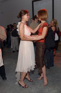 Claire Danes feet photo thumbnail
