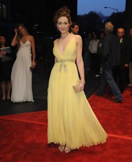 Emmy Rossum feet photo thumbnail