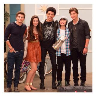 Kira Kosarin feet photo thumbnail