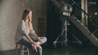 Gigi Hadid feet photo thumbnail