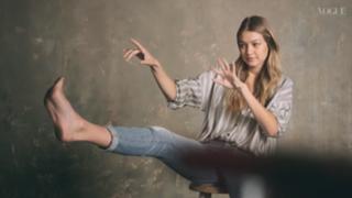 Gigi Hadid feet photo thumbnail