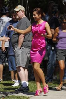 Alyson Hannigan feet photo thumbnail