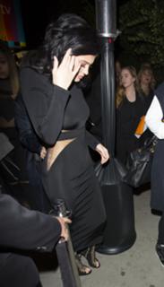 Kylie Jenner feet photo thumbnail