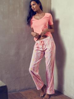 Lais Ribeiro feet photo thumbnail