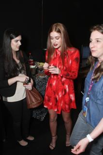 Marina Ruy Barbosa feet photo thumbnail