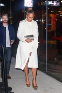 Chrissy Teigen feet photo thumbnail