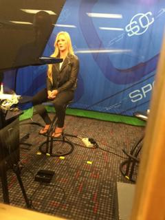Holly Holm feet photo thumbnail