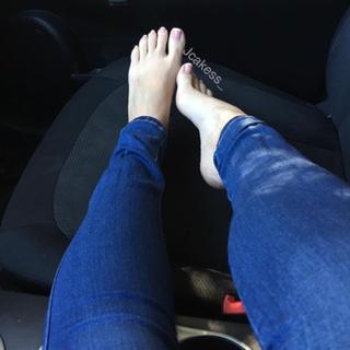 Jenelle Jcakess feet photo thumbnail