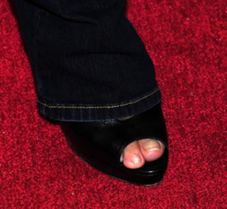 Molly Sims feet photo thumbnail