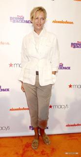 Uma Thurman feet photo thumbnail
