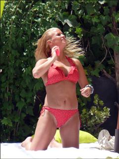 Kerry Katona feet photo thumbnail