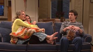 Taylor Swift feet photo thumbnail