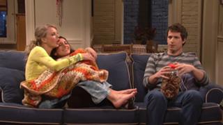 Taylor Swift feet photo thumbnail