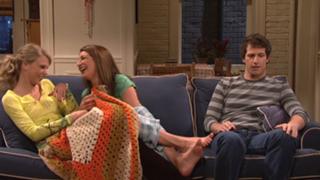 Taylor Swift feet photo thumbnail