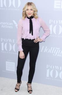 Chloë Grace Moretz feet photo thumbnail