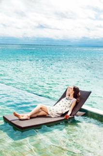 Mi Yang feet photo thumbnail
