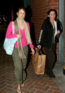 Jordana Brewster feet photo thumbnail