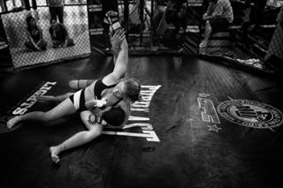 Ronda Rousey feet photo thumbnail