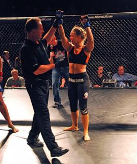 Ronda Rousey feet photo thumbnail
