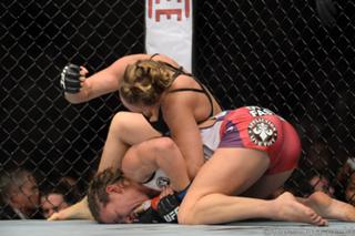 Ronda Rousey feet photo thumbnail
