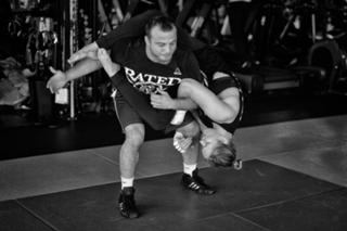 Ronda Rousey feet photo thumbnail