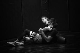 Ronda Rousey feet photo thumbnail