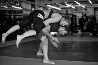 Ronda Rousey feet photo thumbnail
