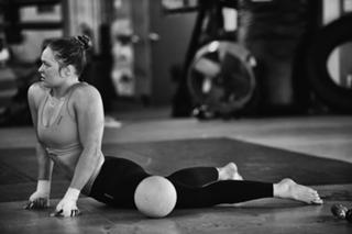 Ronda Rousey feet photo thumbnail