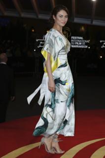 Olga Kurylenko feet photo thumbnail