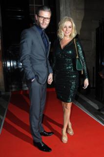 Denise Van Outen feet photo thumbnail