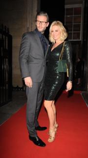 Denise Van Outen feet photo thumbnail