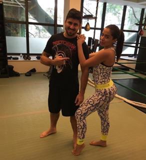 Anitta feet photo thumbnail