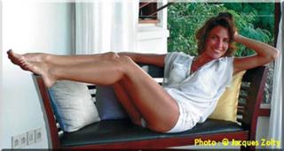Alessandra Sublet feet photo 4
