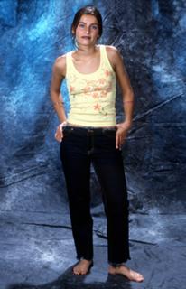 Nelly Furtado feet photo thumbnail