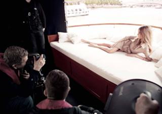 Cara Delevingne feet photo thumbnail