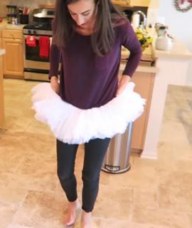 Colleen Ballinger feet photo thumbnail