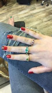 Bella Thorne feet photo thumbnail