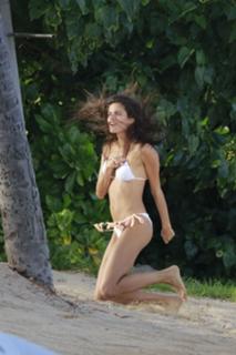 Sara Sampaio feet photo thumbnail