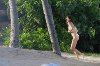 Sara Sampaio feet photo thumbnail