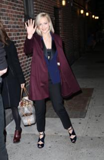 Jennifer Lawrence feet photo thumbnail