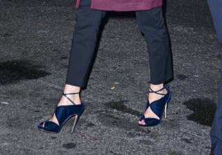 Jennifer Lawrence feet photo thumbnail