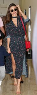 Miranda Kerr feet photo thumbnail