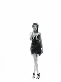 Kristen Stewart feet photo thumbnail