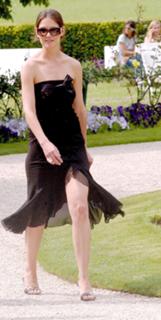 Katie Holmes feet photo 1