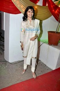 Prachi Desai feet photo 2