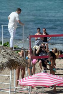 Sara Sampaio feet photo thumbnail